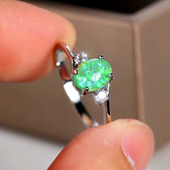 NEW 18k White Gold Green Fire Opal Diamond Ring Band - Picture 6 of 11